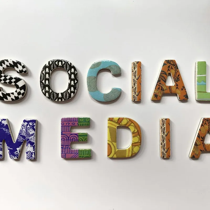Redes sociais